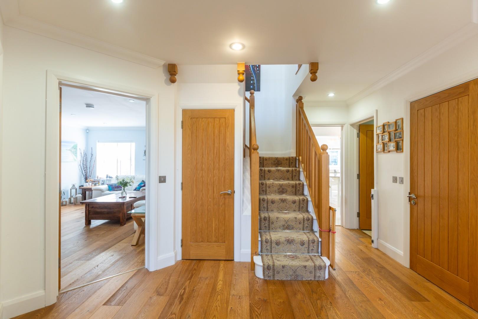 Moorland Avenue, Newton, Mumbles, SA3 4UA